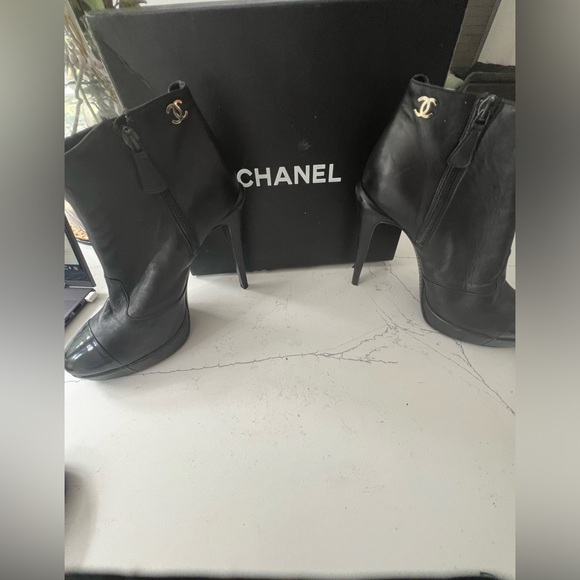 CHANEL ANKLE BOOTIES - Picture 1 of 10